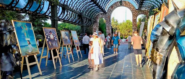 Престижната международна изложба „Изкуството на Джън-Шан-Жен“ очарова посетителите на Замъка в Равадиново